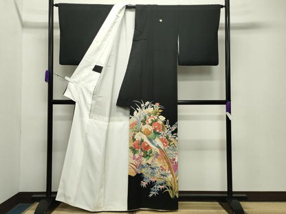 平和屋着物●豪華黒留袖　尾長鳥草花文　暈し染め　金彩　正絹　逸品　CABA9839gh