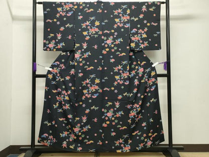 平和屋着物●上質な小紋　型染め　飛鶴松竹梅文　黒地　正絹　逸品　CABA9883gh