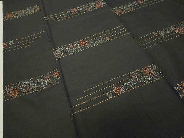 平和屋着物●上質な小紋　紬地　総刺繍　刺し子　横段草花文　黒地　正絹　逸品　CABA9919gh