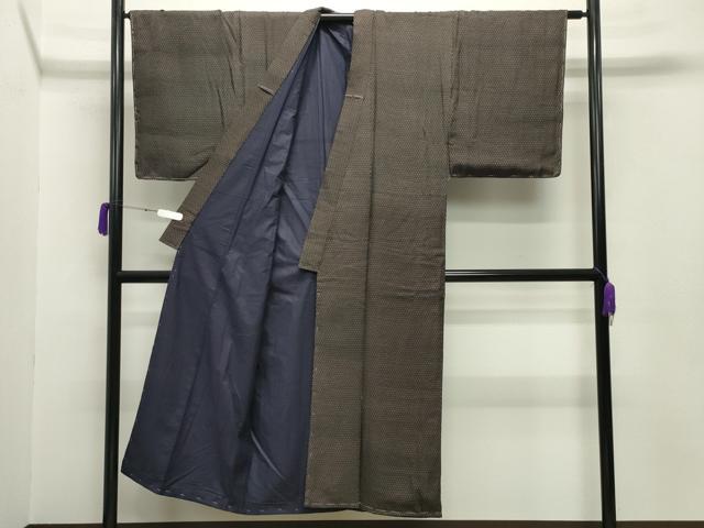 平和屋着物●男性　紬　羽織セット　幾何学文様　着物：赤墨色　羽織：黒緑色　正絹　逸品　CABA9937gh