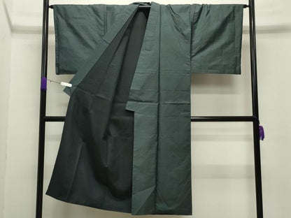 平和屋着物●男性　本場大島紬　100亀甲　総詰め　正絹　逸品　CABB0025gh