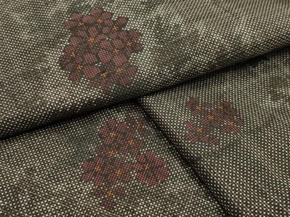 平和屋着物●本場大島紬 7マルキ 枝花文 正絹 逸品 未使用 CABB0062gh