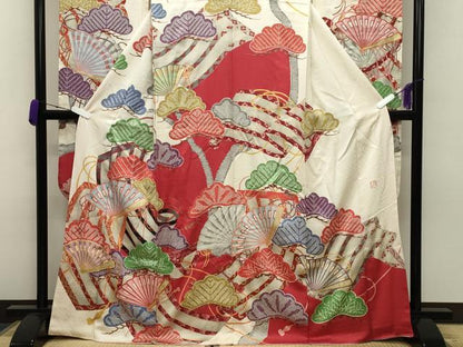平和屋着物●紫綬褒章 巨匠『岩田専太郎』 振袖 駒刺繍 檜扇松文 金彩 正絹 逸品 CABB0064gh