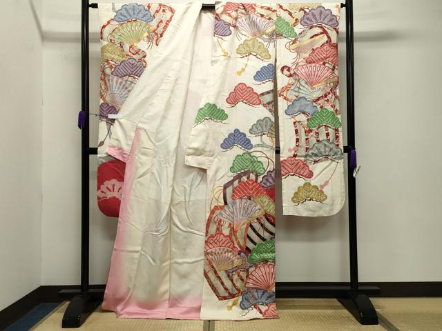 平和屋着物●紫綬褒章 巨匠『岩田専太郎』 振袖 駒刺繍 檜扇松文 金彩 正絹 逸品 CABB0064gh