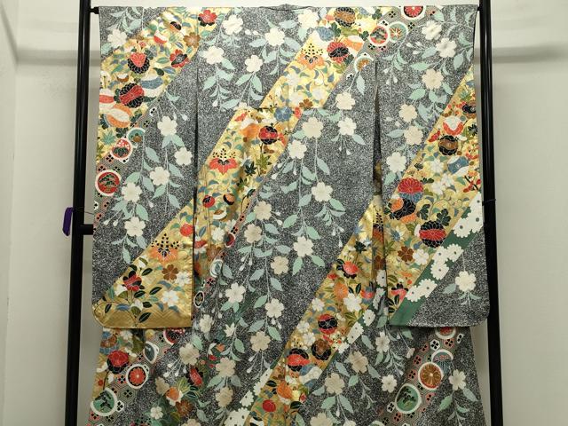 平和屋着物●豪華振袖 駒刺繍 舞花文 金彩 正絹 逸品 CABB0081gh