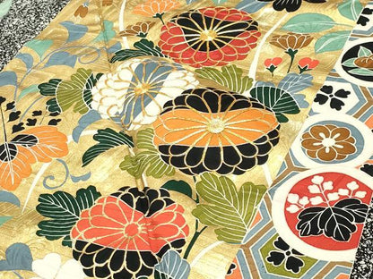 平和屋着物●豪華振袖 駒刺繍 舞花文 金彩 正絹 逸品 CABB0081gh