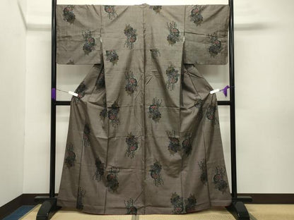 平和屋着物●本場大島紬 9マルキ 雪輪重ね花文 正絹 逸品 CABB0116gh