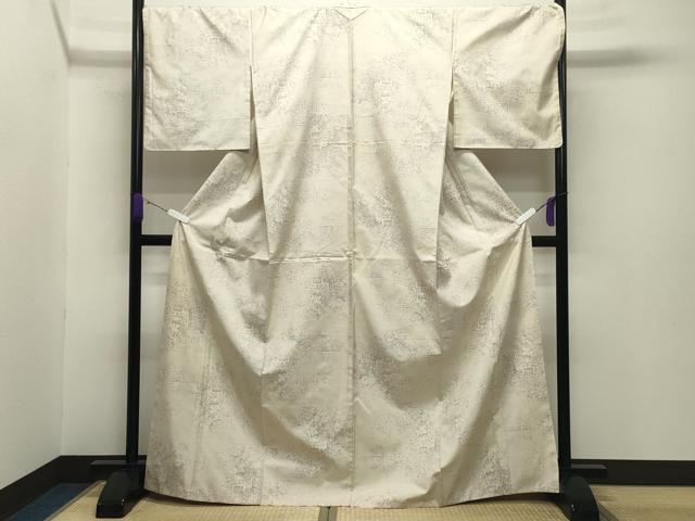 平和屋着物●本場大島紬 白大島 9マルキ 花唐草文 正絹 逸品 CABB0162gh