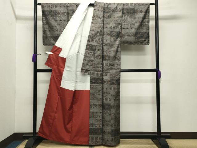平和屋着物●本場大島紬 9マルキ 横段吉祥花文 正絹 逸品 未使用 CABB0167gh