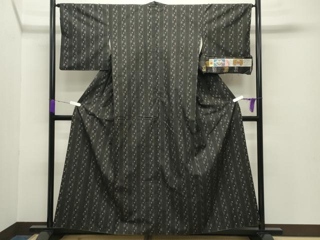 平和屋着物●本場大島紬 7マルキ 泥染め 吉祥間道 山口紬工場謹製 加納別誂 証紙付き 正絹 逸品 CABB0176gh