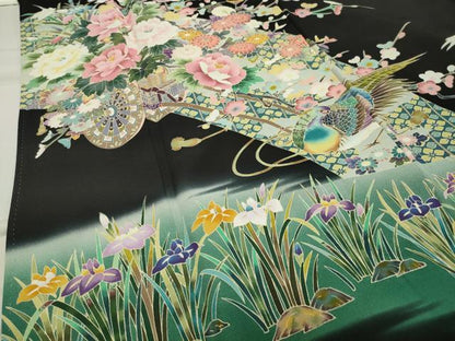 平和屋着物●豪華黒留袖 友禅 作家物 草木加賀五彩 花車尾長鳥飛鶴文 暈し染め 正絹 逸品 未使用 CABB0224gh