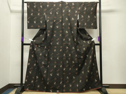 平和屋着物●国指定重要無形文化財 本場久米島紬 手織 正絹 逸品 CABB0243gh