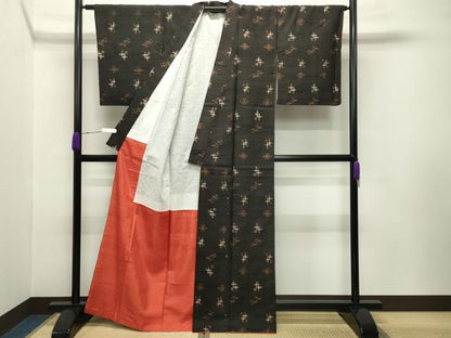 平和屋着物●国指定重要無形文化財 本場久米島紬 手織 正絹 逸品 CABB0243gh