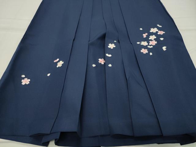 平和屋着物●女性 行灯袴 総刺繍 舞桜文 留紺色 金糸 洗える着物 CABB0282gh