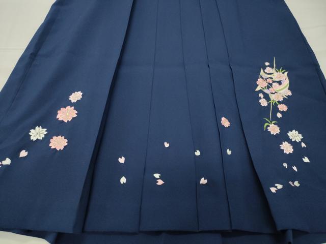 平和屋着物●女性 行灯袴 総刺繍 糸巻き舞桜文 濃藍色 金糸 洗える着物 CABB0286gh