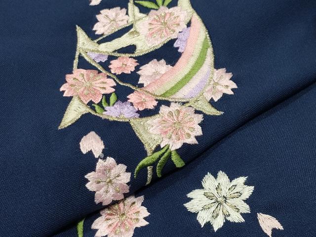 平和屋着物●女性 行灯袴 総刺繍 糸巻き舞桜文 濃藍色 金糸 洗える着物 CABB0286gh