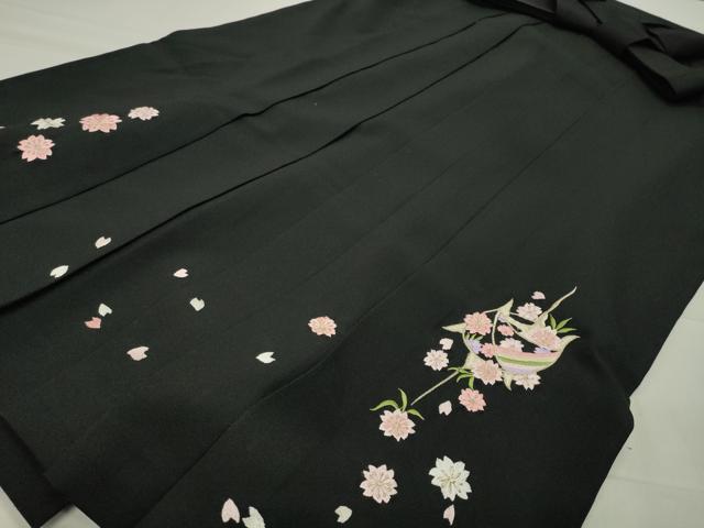 平和屋着物●女性 行灯袴 総刺繍 糸巻き舞桜文 黒色 金糸 洗える着物 CABB0291gh