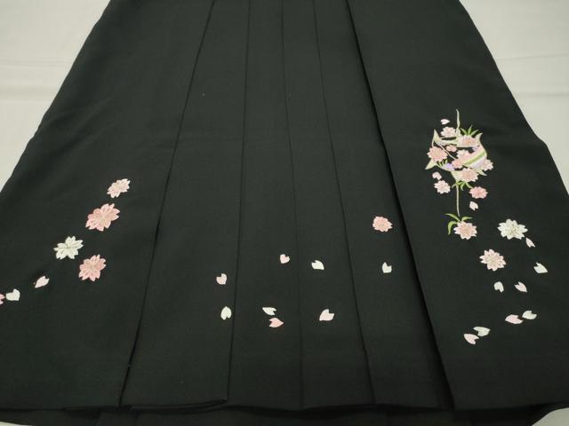 平和屋着物●女性 行灯袴 総刺繍 糸巻き舞桜文 黒色 金糸 洗える着物 CABB0291gh