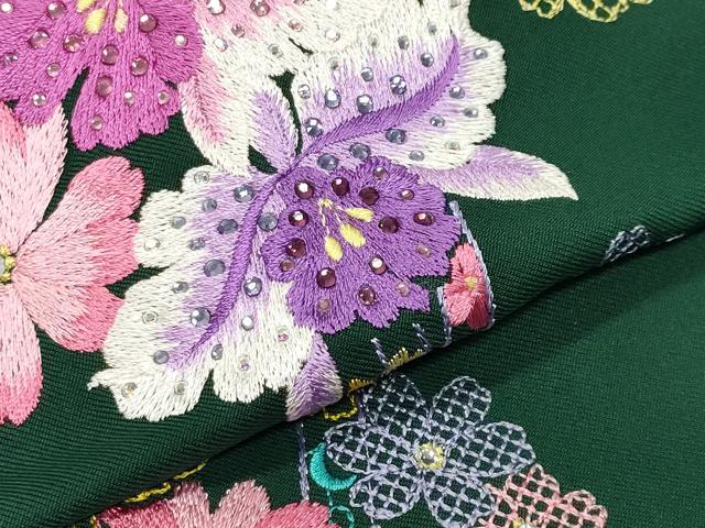 平和屋着物●女性　行灯袴　総刺繍　舞花文　千歳緑色　ラインストーン　洗える着物　CABB0294gh