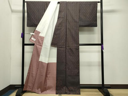 平和屋着物●本場真綿絢結城紬 花唐草文 証紙付き 正絹 逸品 未使用 CABB0304gh