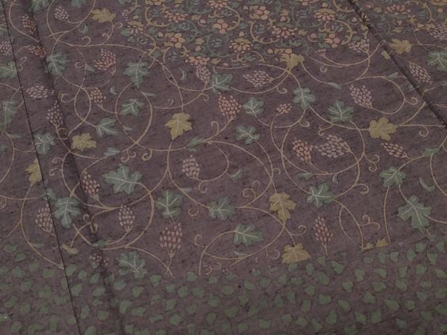 平和屋着物●本場真綿絢結城紬 花唐草文 証紙付き 正絹 逸品 未使用 CABB0304gh