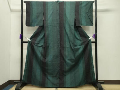 平和屋着物●本場結城紬 重要無形文化財 80亀甲 間道 正絹 逸品 CABB0333gh