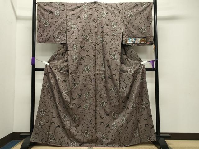 平和屋着物●本場大島紬 7マルキ 泥染め 更紗花唐草文 元治絹織物謹製 証紙付き 上代36万 正絹 逸品 未使用 CABB0353gh