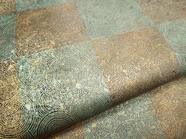 平和屋着物●全通柄袋帯　市松渦巻き文　金彩　正絹　逸品　CABB0764hy