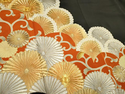 平和屋着物■豪華黒留袖　駒刺繍　花唐草文　菊　金彩　正絹　逸品　CABB1619ou