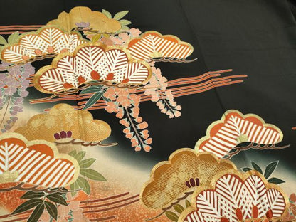 平和屋着物■豪華黒留袖 駒刺繍 松 藤 暈し染め 金彩 正絹 逸品 CABB1701ou