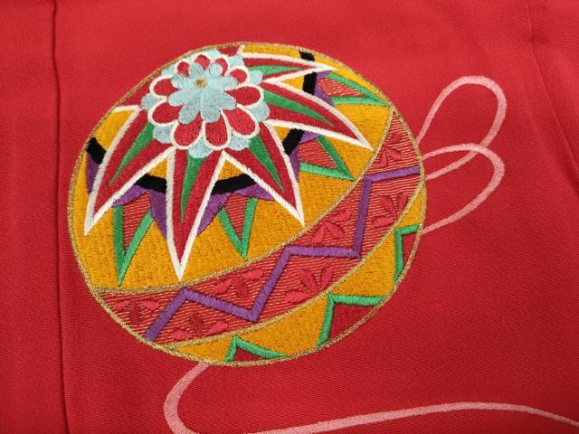 平和屋着物[]七五三　女の子　３歳　祝着　三つ身　総刺繍　鞠舞桜文　金糸　逸品　CABB2037ze