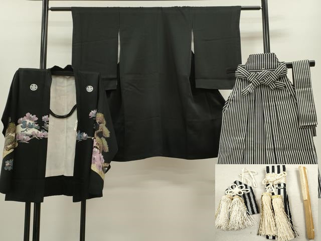 平和屋着物[]七五三　男の子　祝着・羽織・袴・小物セット　宝船　黒地　金彩　逸品　CABB2065ze