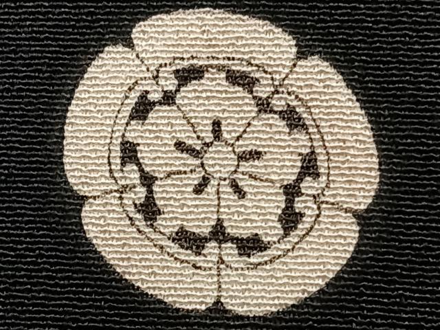 平和屋着物■豪華黒留袖 駒刺繍 孔雀花文 金彩 正絹 逸品 CABB2784xi
