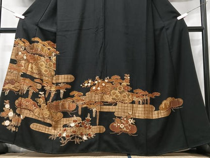 平和屋着物■豪華黒留袖　駒刺繍　エ霞松文　金彩　正絹　逸品　CABB3087xe