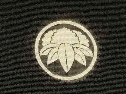 平和屋着物■豪華黒留袖 刺繍 渡橋群鶴松文 金彩 正絹 逸品 CABB3466oy