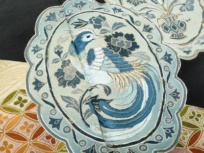 平和屋着物■豪華黒留袖 駒刺繍 絵皿鳳凰花文 暈し染め 金彩 正絹 逸品 CABB3953fb