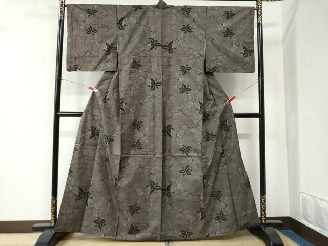 平和屋着物●本場大島紬　9マルキ　枝花文　正絹　逸品　CABB4031yc 平和屋着物○本場大島紬 9マルキ 枝花文 正絹 逸品 CABB4031yc