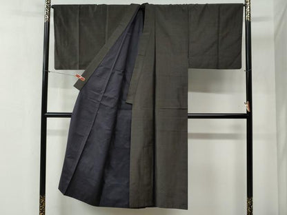 平和屋着物●男性　本場大島紬　アンサンブル　80亀甲　総詰め　キングサイズ　正絹　逸品　CABB4049yc