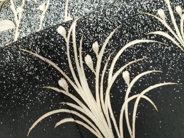 平和屋着物●訪問着　枝花文　たたき染め　黒地　金彩　鈴乃屋扱い　正絹　逸品　CABB4061yc 平和屋着物○訪問着 枝花文 たたき染め 黒地 金彩 鈴乃屋扱い 正絹