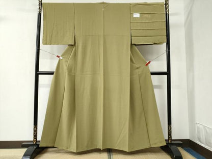 平和屋着物●上質な色無地　作家物　堅牢染　白樺染　根岸色　反端付き　正絹　逸品　未使用　CABB4156yc