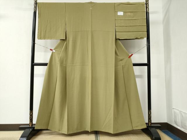 平和屋着物●上質な色無地　作家物　堅牢染　白樺染　根岸色　反端付き　正絹　逸品　未使用　CABB4156yc