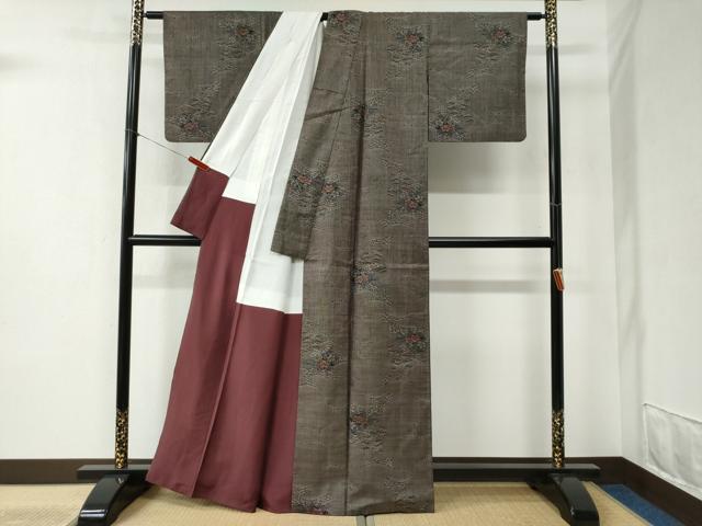 平和屋着物●本場大島紬　7マルキ　遠山草花文　正絹　逸品　CABB4176yc