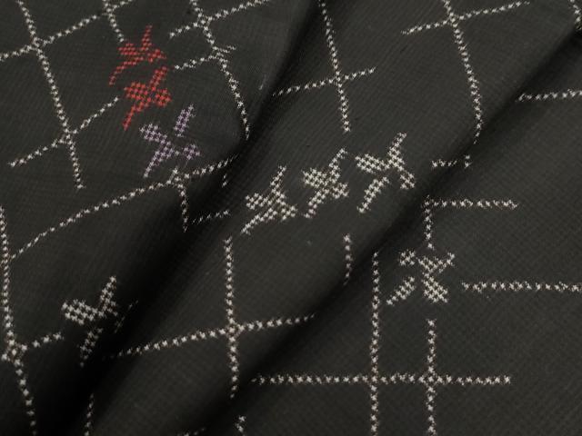 平和屋着物●本場大島紬 7マルキ 舞花文 正絹 逸品 CABB4213yc