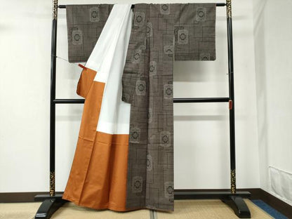 平和屋着物●本場大島紬　7マルキ　短冊重ね吉祥花文　正絹　逸品　CABB4215yc