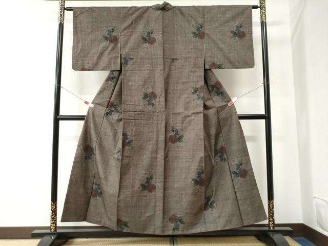 平和屋着物●本場大島紬 9マルキ 舞花文 正絹 逸品 CABB4221yc