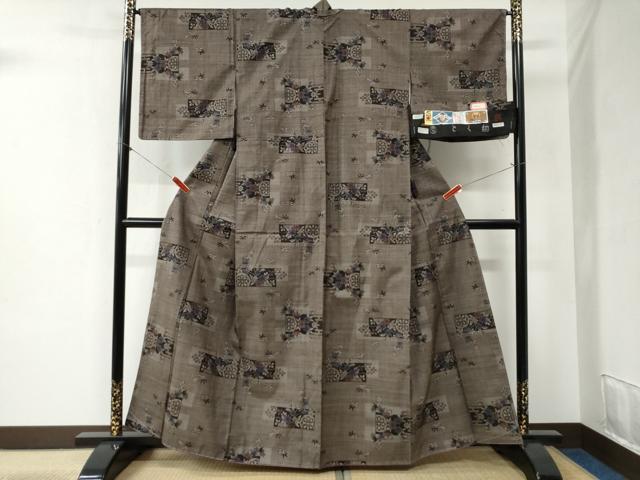 平和屋着物○本場大島紬 7マルキ 泥染め 短冊重ね源氏車草花文