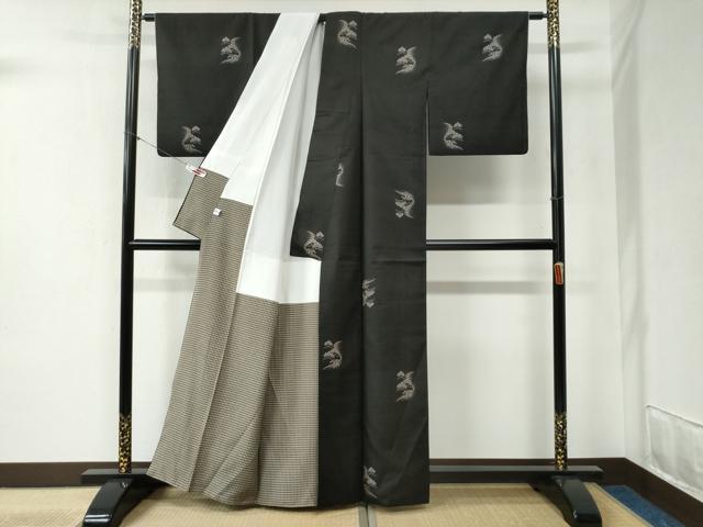 平和屋着物●本場大島紬 9マルキ 地空き 松笹文 正絹 逸品 CABB4251yc