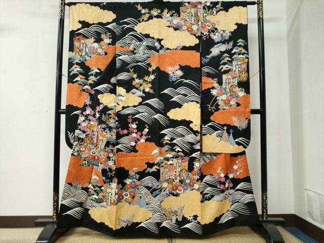 平和屋着物●豪華振袖 駒刺繍 雲取り御所車籬草花文 黒地 金彩 正絹 逸品 CABB4369yc