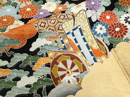 平和屋着物●豪華振袖 駒刺繍 雲取り御所車籬草花文 黒地 金彩 正絹 逸品 CABB4369yc
