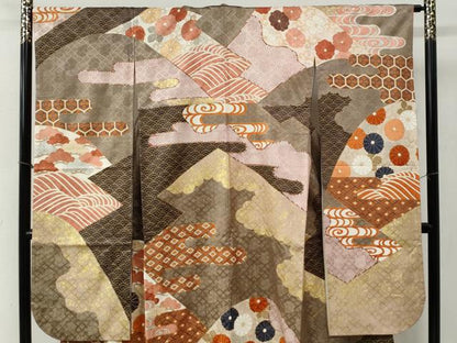 平和屋着物●豪華振袖・長襦袢セット　駒刺繍　吉祥花唐草文　金彩　正絹　逸品　CABB4378yc